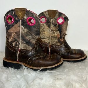 Little Girls Ariats western boots cowboy boots 10.5